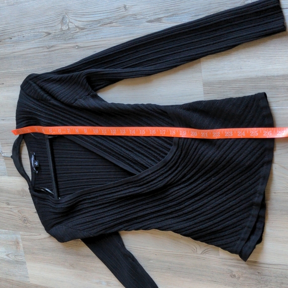 INC International Concepts Surplice Textured Blouse Sz: XL NWT $69 - Picture 8 of 10